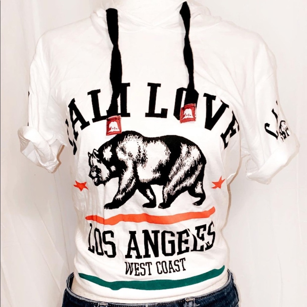 BRAND NEW WITH TAGS Cali Shirt Size Medium ( will fit small )